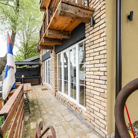 Bear Secret House Cuprija